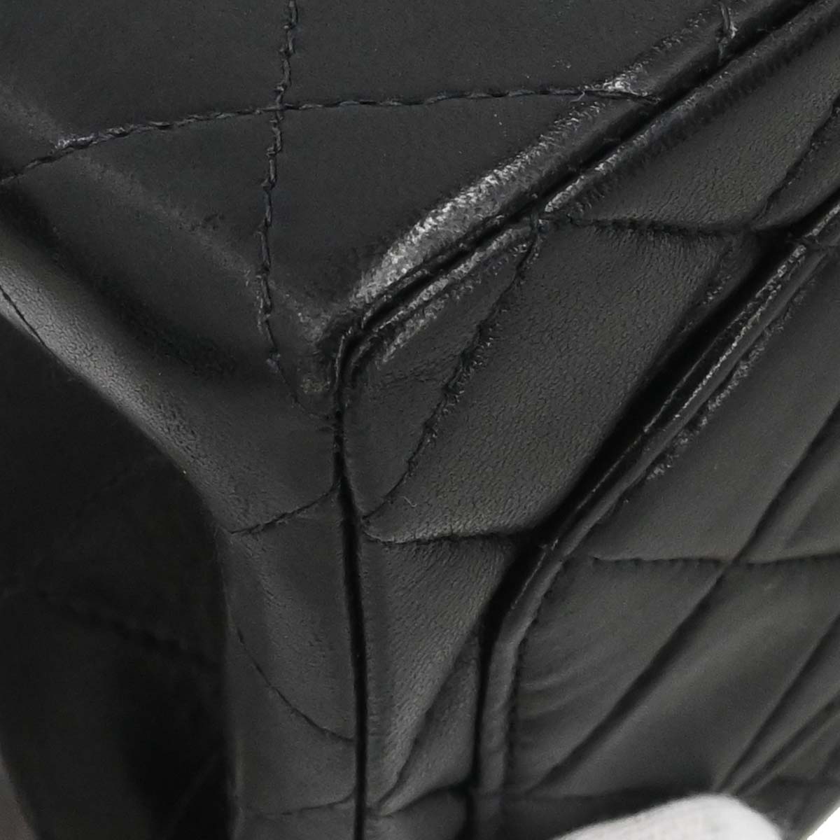 Chanel 1997-1999 Black Lambskin Mini Classic Square Flap Shoulder Bag 17