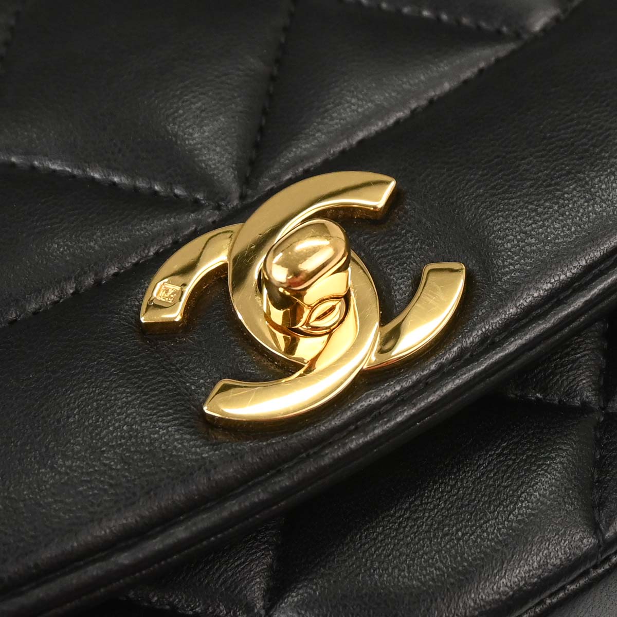 Chanel 1991-1994 Black Lambskin Medium Diana Shoulder Bag