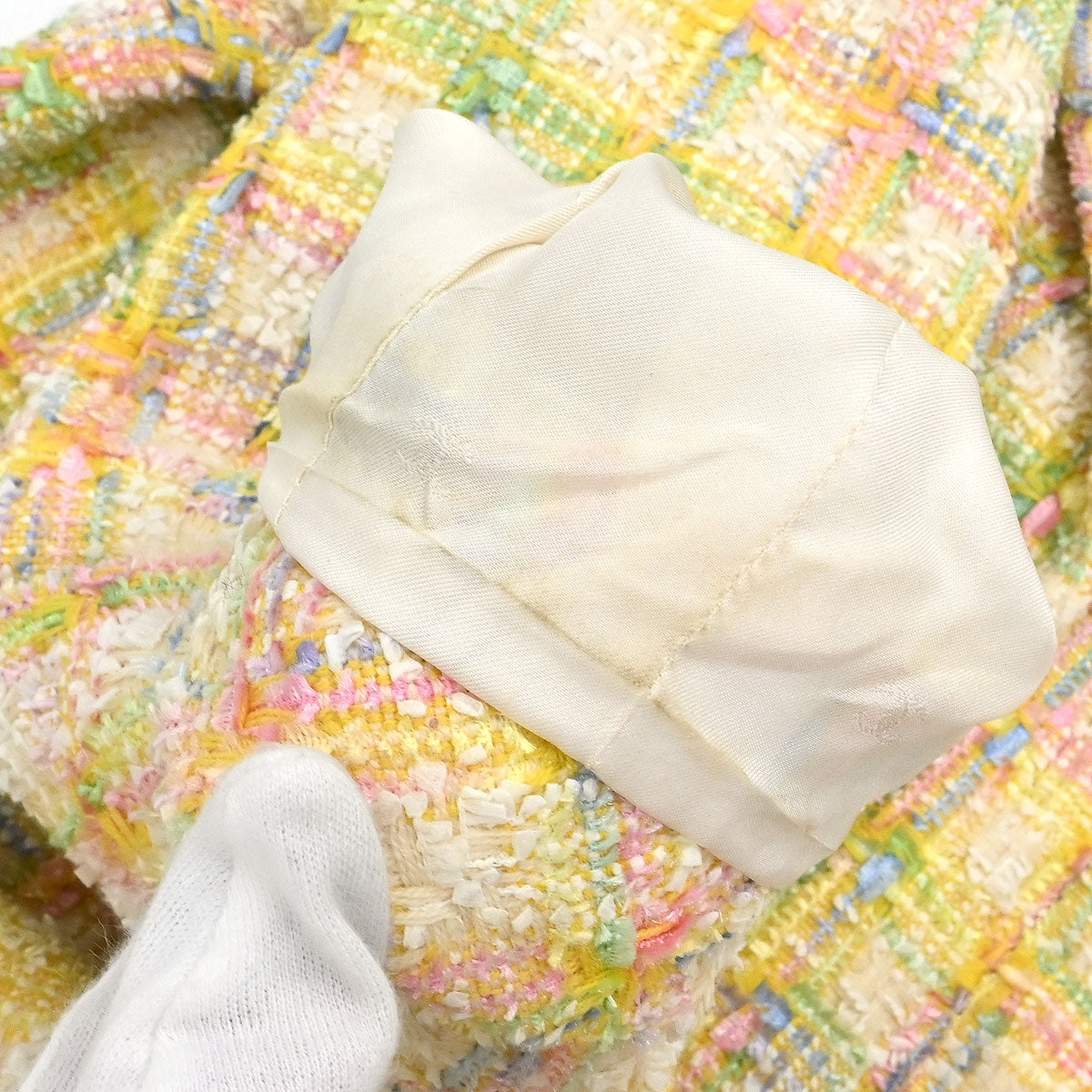 Chanel 1996 Single Breasted Jacket Tweed Yellow #44