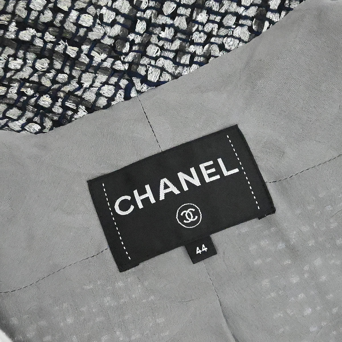 Chanel 2018-2019 Single Breasted Tweed Jacket Gray #44
