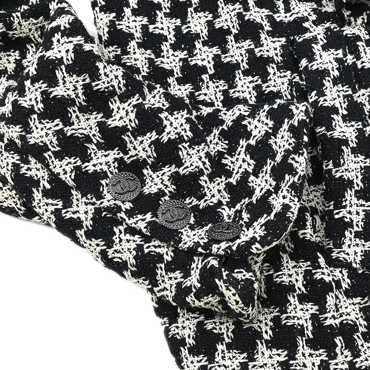 Chanel 2009 Single Breasted Houndstooth Jacket Tweed Black #38