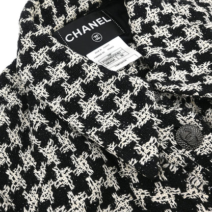 Chanel 2009 Single Breasted Houndstooth Jacket Tweed Black #38