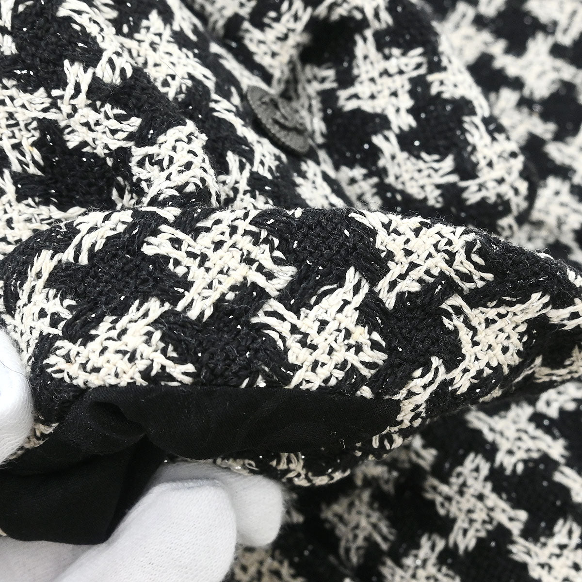 Chanel 2009 Single Breasted Houndstooth Jacket Tweed Black #38