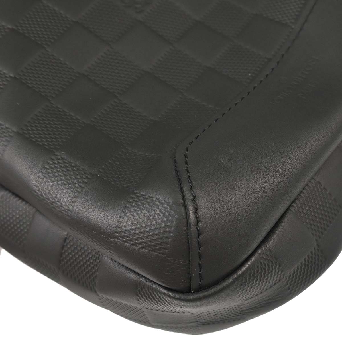 Louis Vuitton Black Damier Infini Avenue Sling Bag N41720