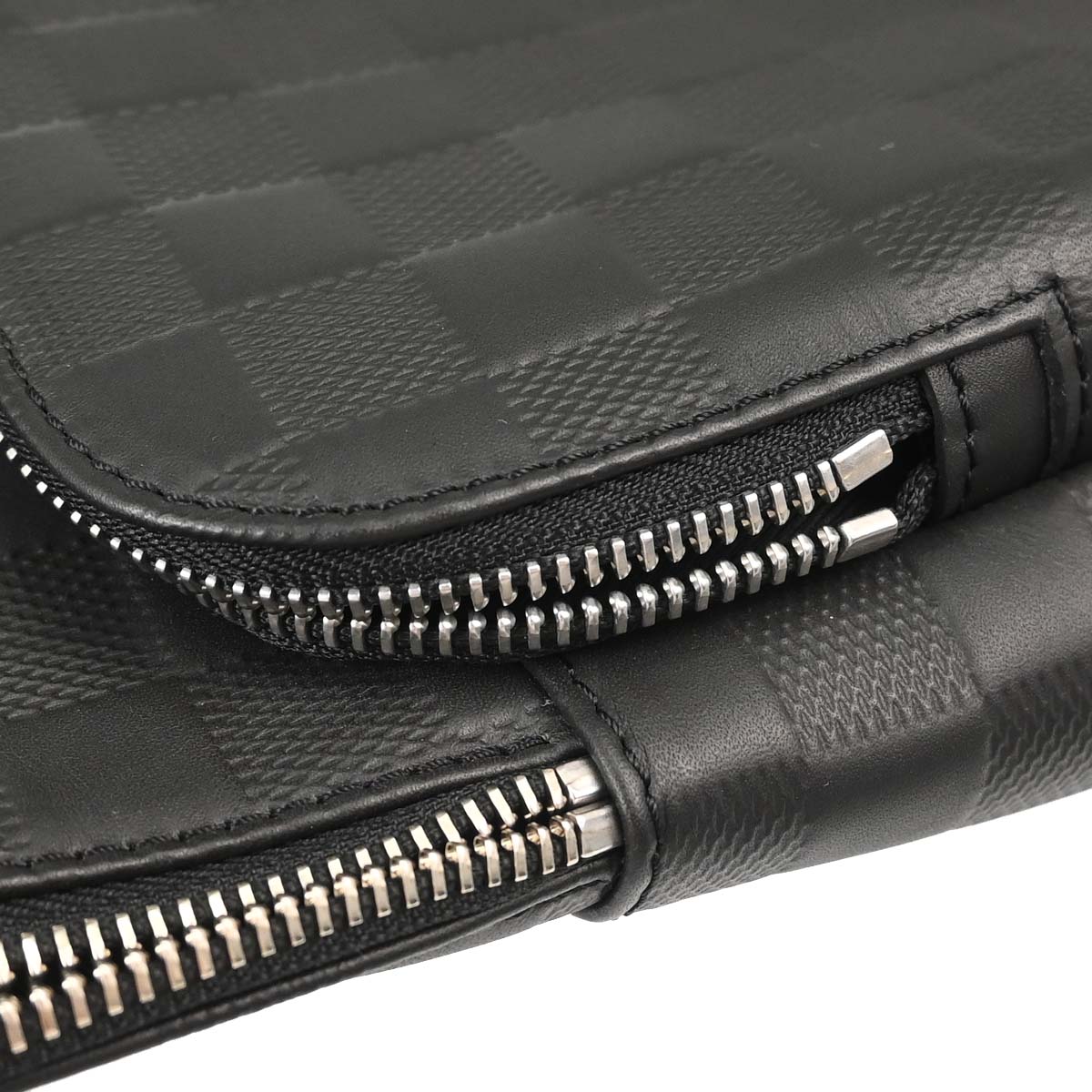 Louis Vuitton Black Damier Infini Avenue Sling Bag N41720