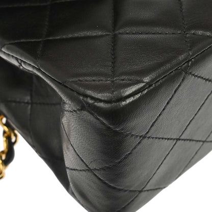 Chanel 1991-1994 Black Lambskin Medium Classic Double Flap Shoulder Bag