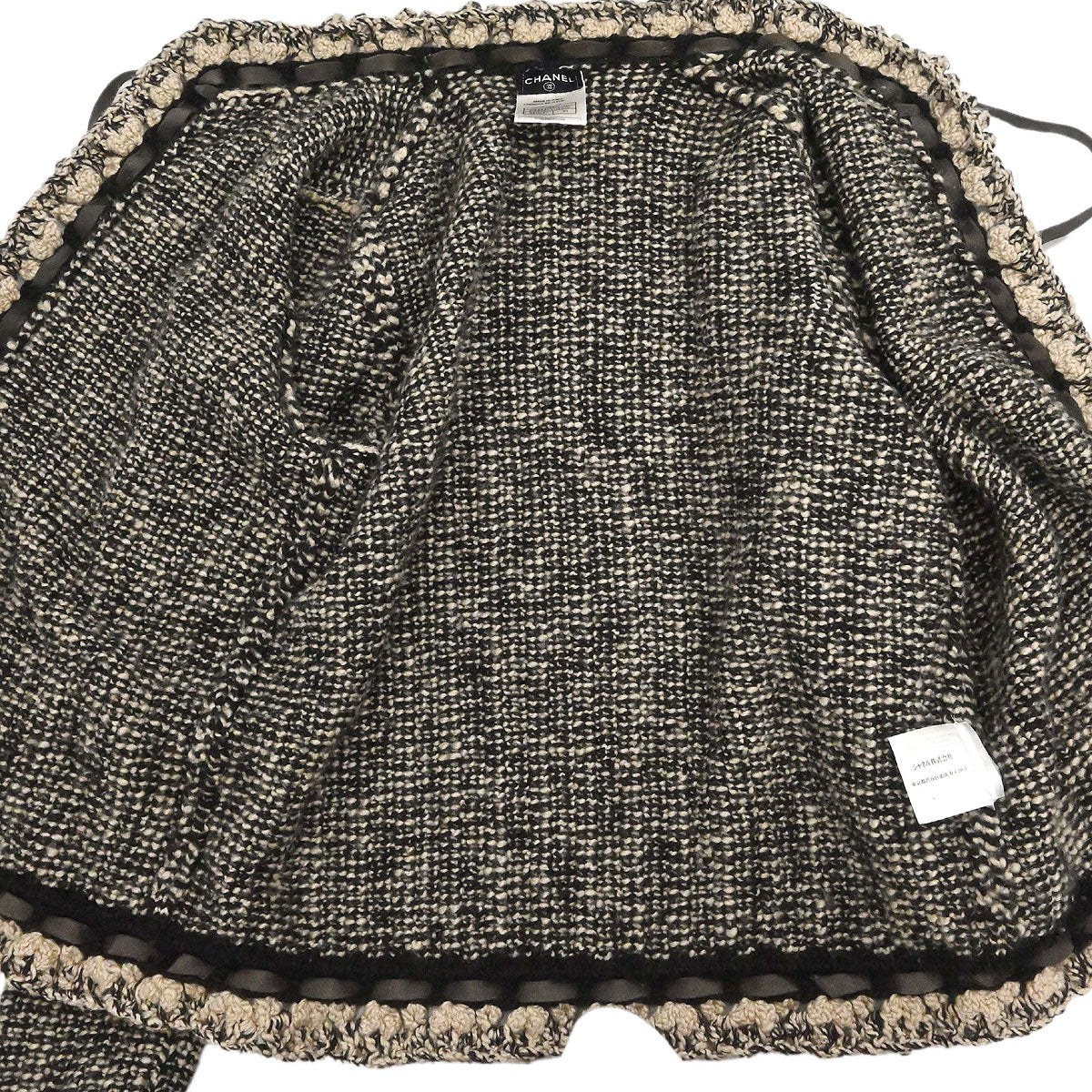 Chanel 2004 Setup Suit Cardigan Skirt Tweed Beige #38