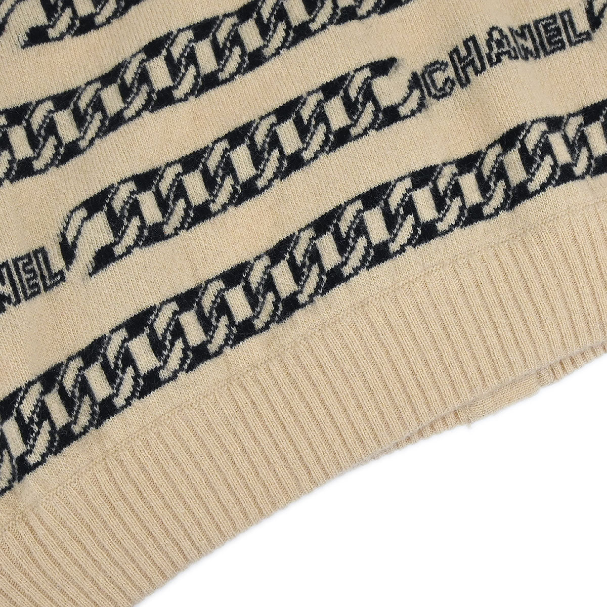 Chanel 2001 Fall Chain Cardigan Beige #40