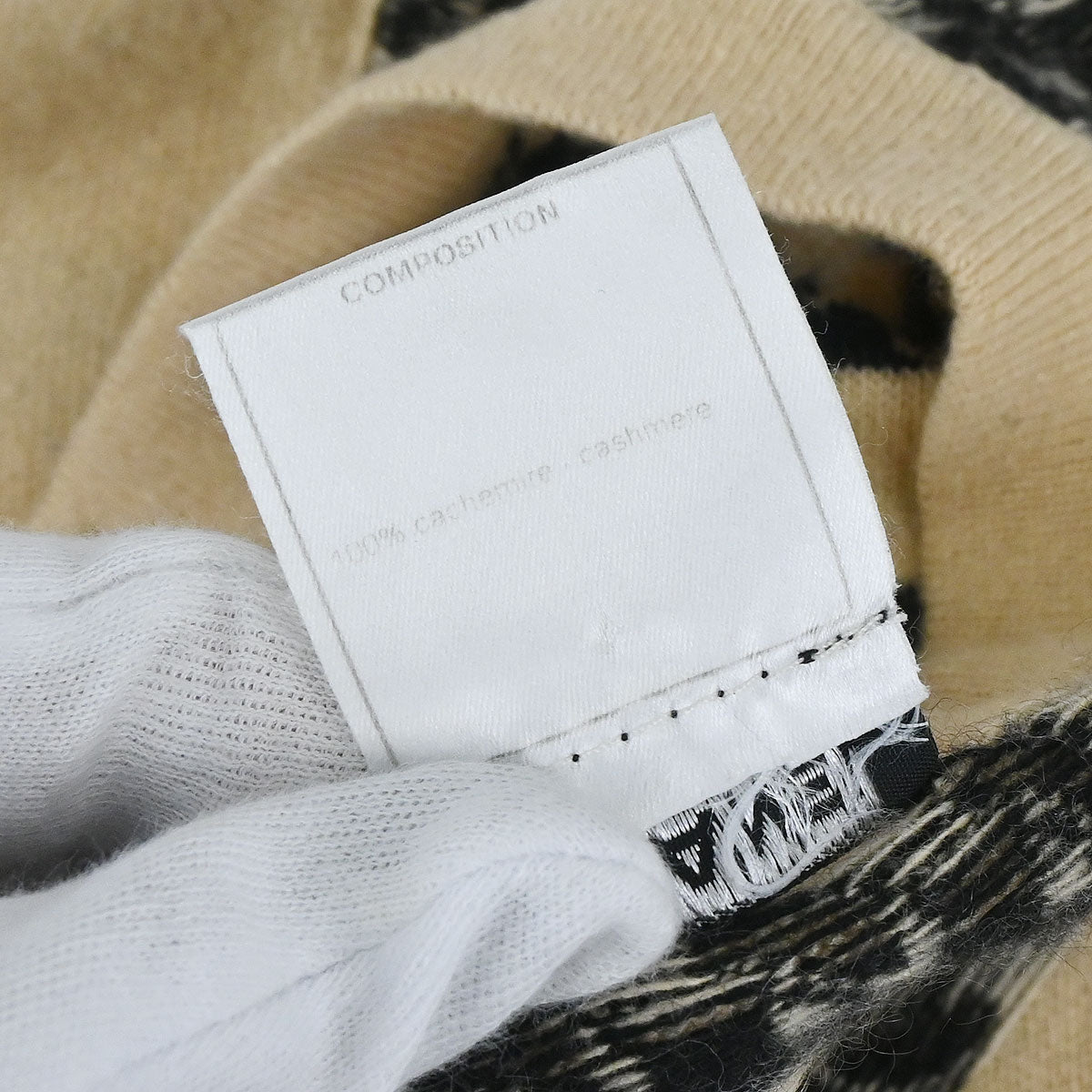 Chanel 2001 Fall Chain Cardigan Beige #40