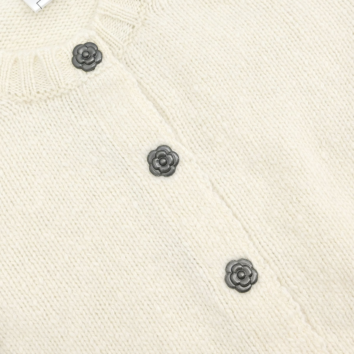 Chanel 2004 Cardigan Ivory #44