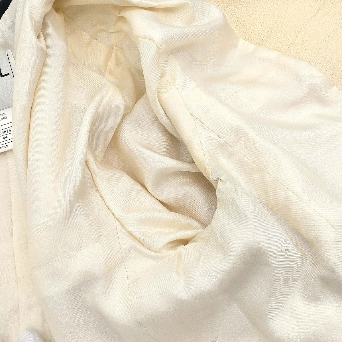 Chanel 1996 Single Breasted Jacket Ivory #44