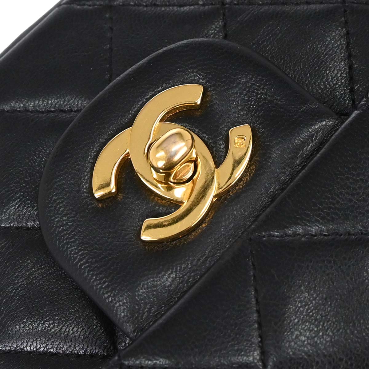 Chanel 1989-1991 Black Lambskin Medium Classic Double Flap Shoulder Bag