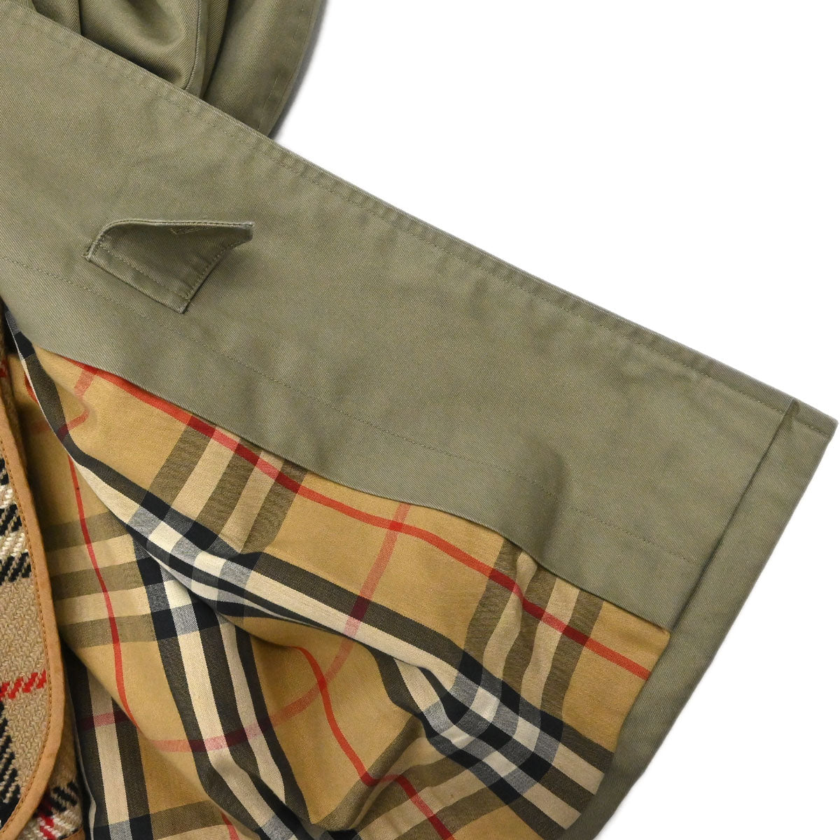 Burberrys Trench Coat Khaki