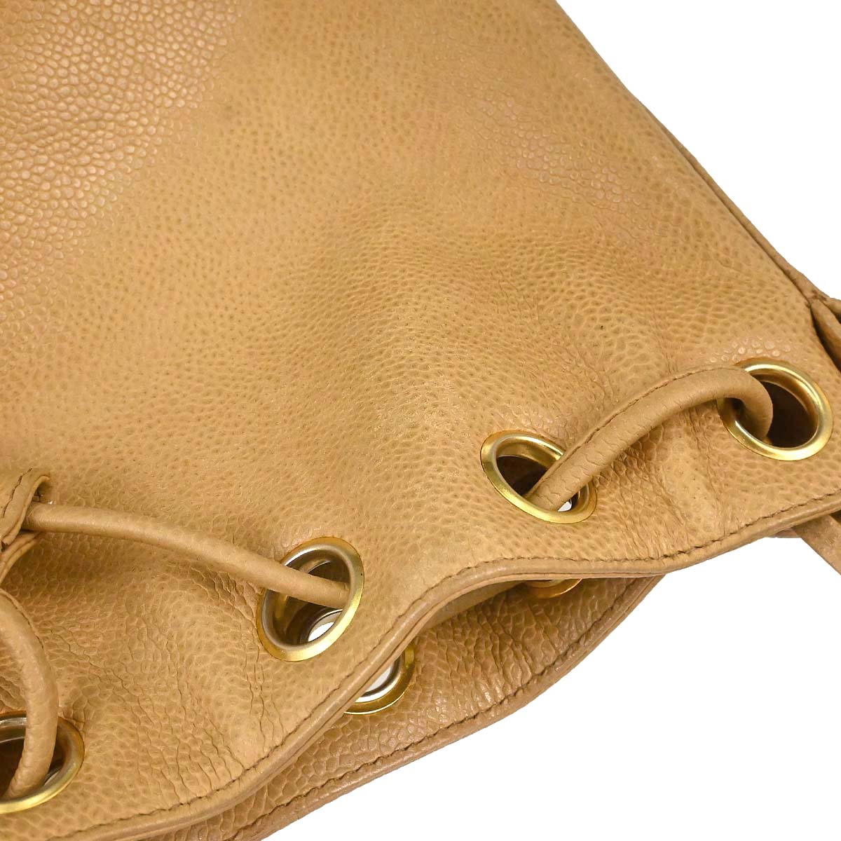 Chanel 1991-1994 Beige Caviar Skin Triple CC Drawstring Shoulder Bag