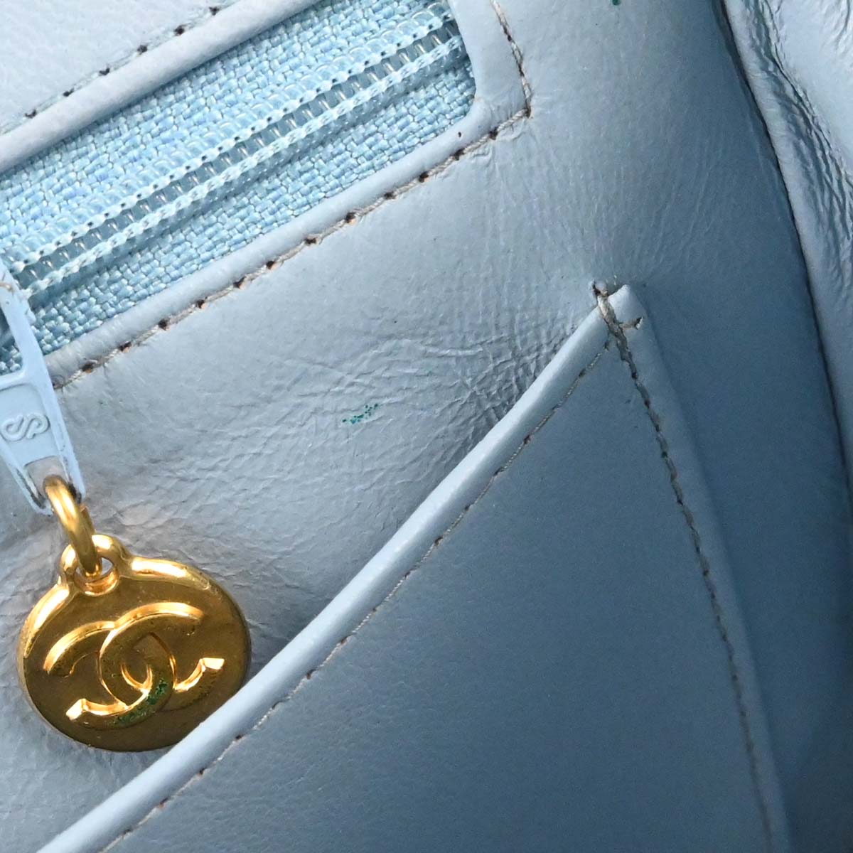 Chanel 1991-1994 Light Blue Lambskin Medium Diana Shoulder Bag