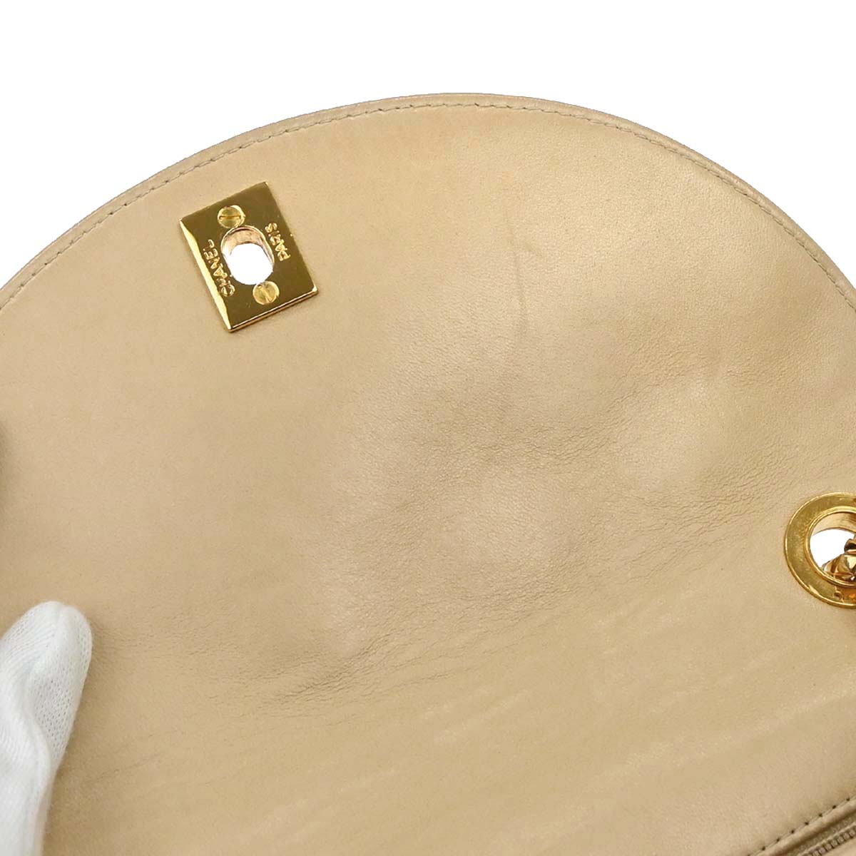Chanel 1991-1994 Beige Lambskin Shoulder Bag