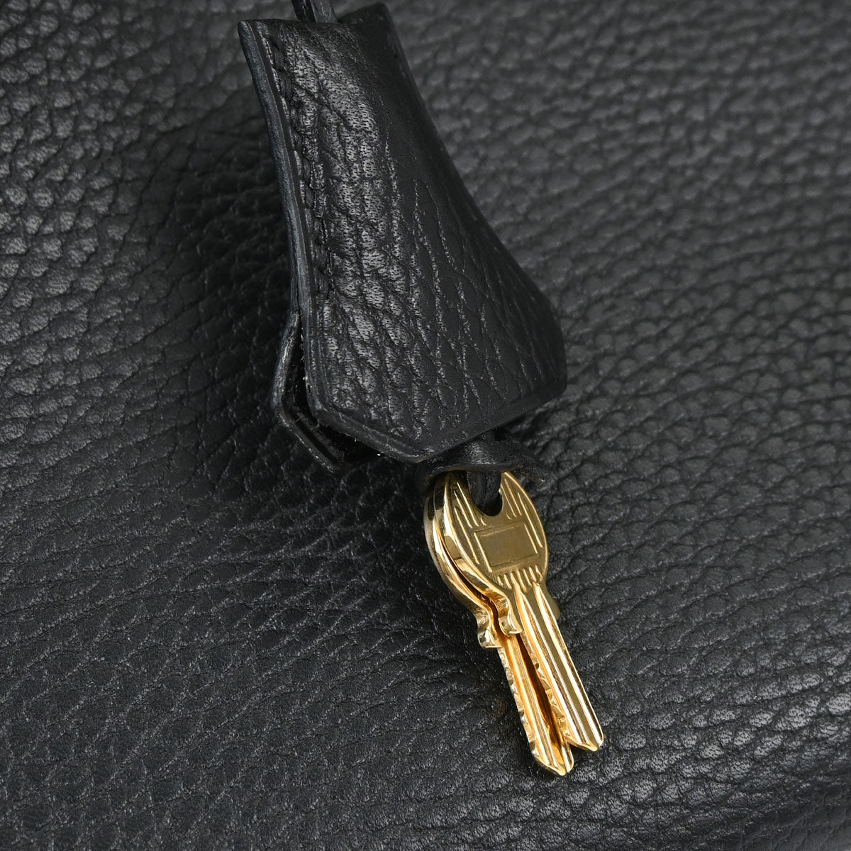 Hermes 2003 Black Ardennes Birkin 30 Handbag