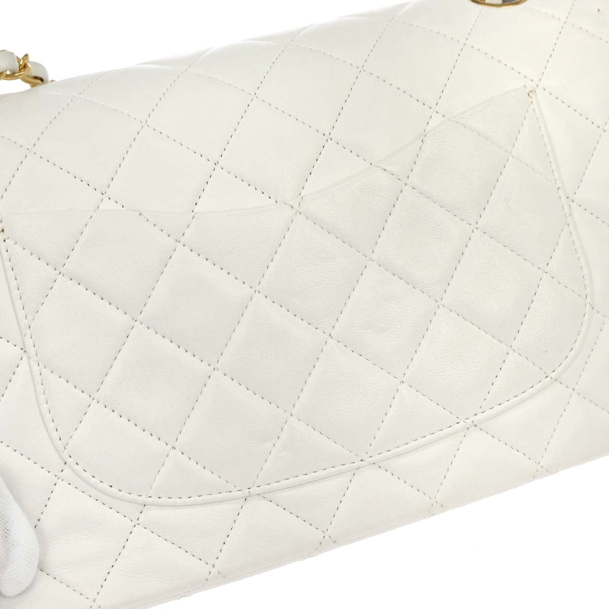 Chanel 1991-1994 White Lambskin Medium Classic Double Flap Shoulder Bag