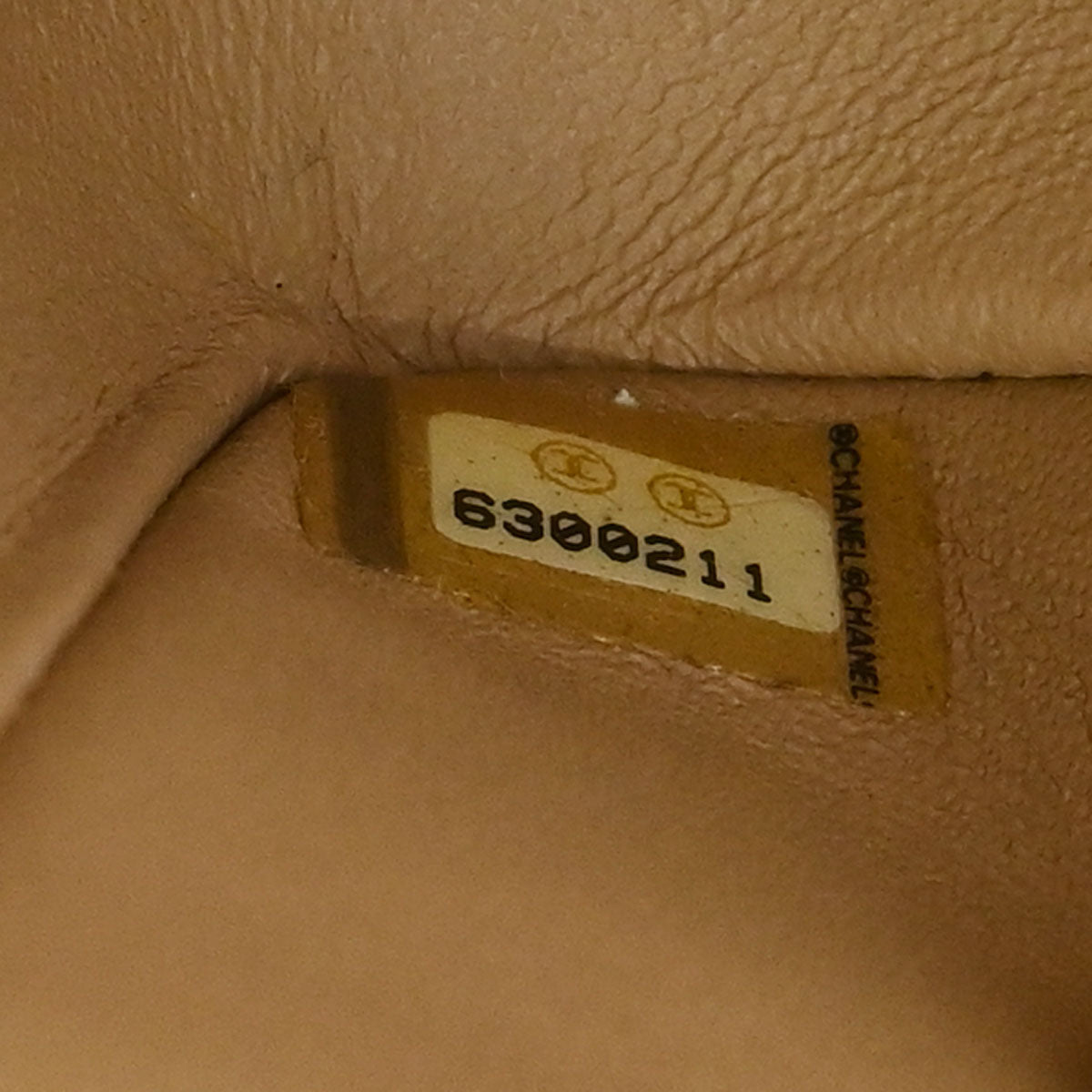 Chanel 2000-2002 Beige Caviar Skin Medium Classic Double Flap Shoulder Bag