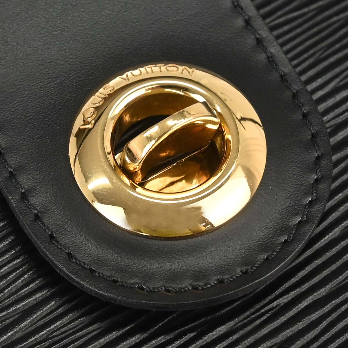 Louis Vuitton Black Epi Cluny Shoulder Bag M52252