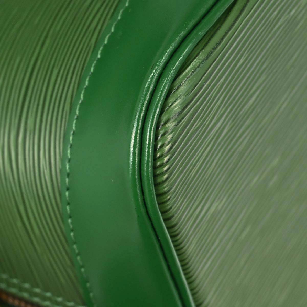 Louis Vuitton 1997 Green Epi Alma Handbag M52144