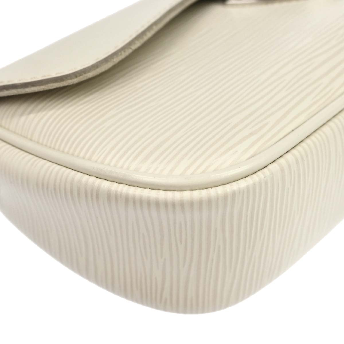 Louis Vuitton White Epi Pochette Montaigne Handbag M5929J
