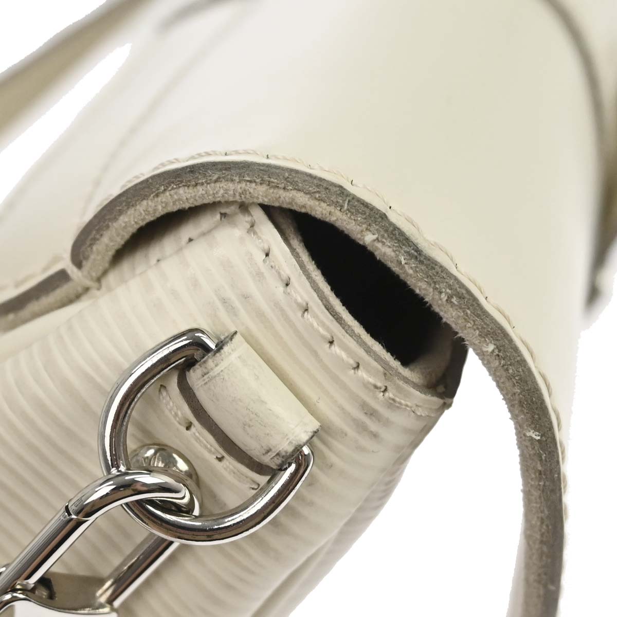 Louis Vuitton White Epi Pochette Montaigne Handbag M5929J