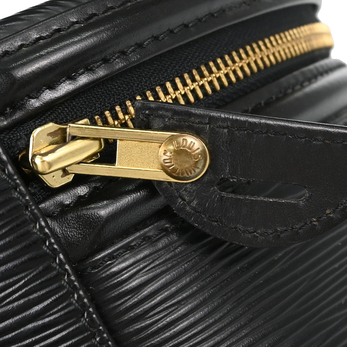 Louis Vuitton Black Epi Cannes Vanity Handbag M48032