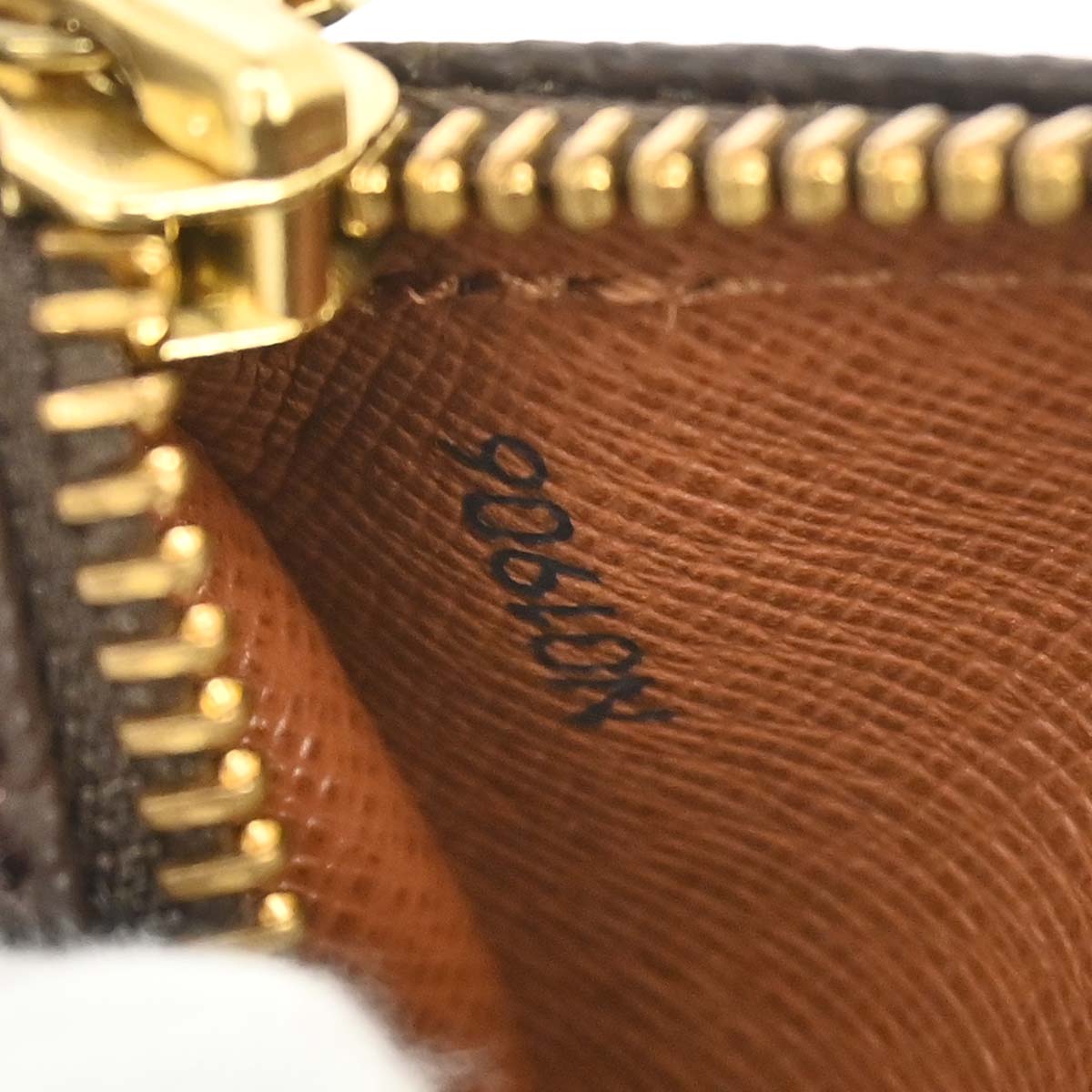 Louis Vuitton 1996 Monogram Papillon 26 Handbag M51366