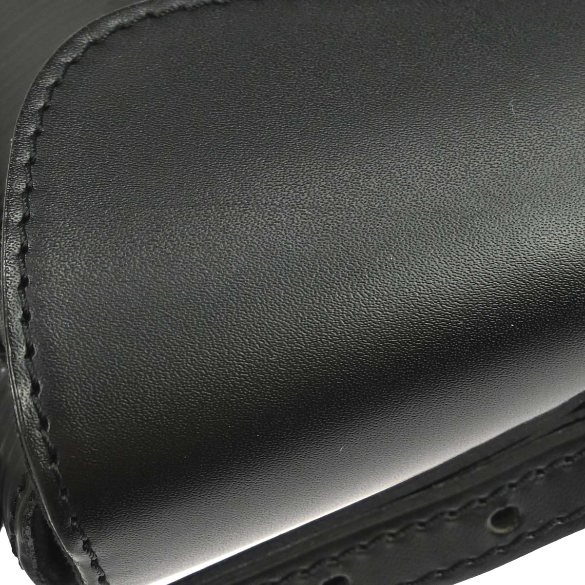 Louis Vuitton 2007 Black Epi Pochette Montaigne Handbag M59292