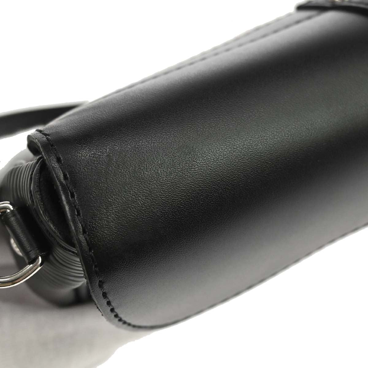 Louis Vuitton 2007 Black Epi Pochette Montaigne Handbag M59292