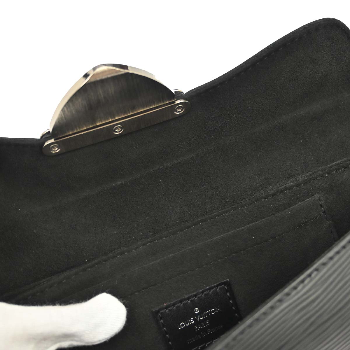 Louis Vuitton 2007 Black Epi Pochette Montaigne Handbag M59292