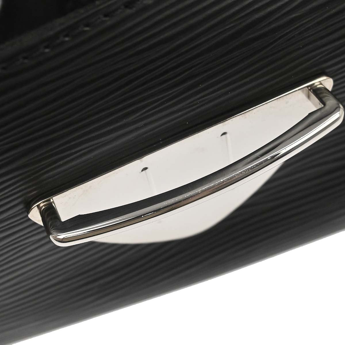 Louis Vuitton 2007 Black Epi Pochette Montaigne Handbag M59292