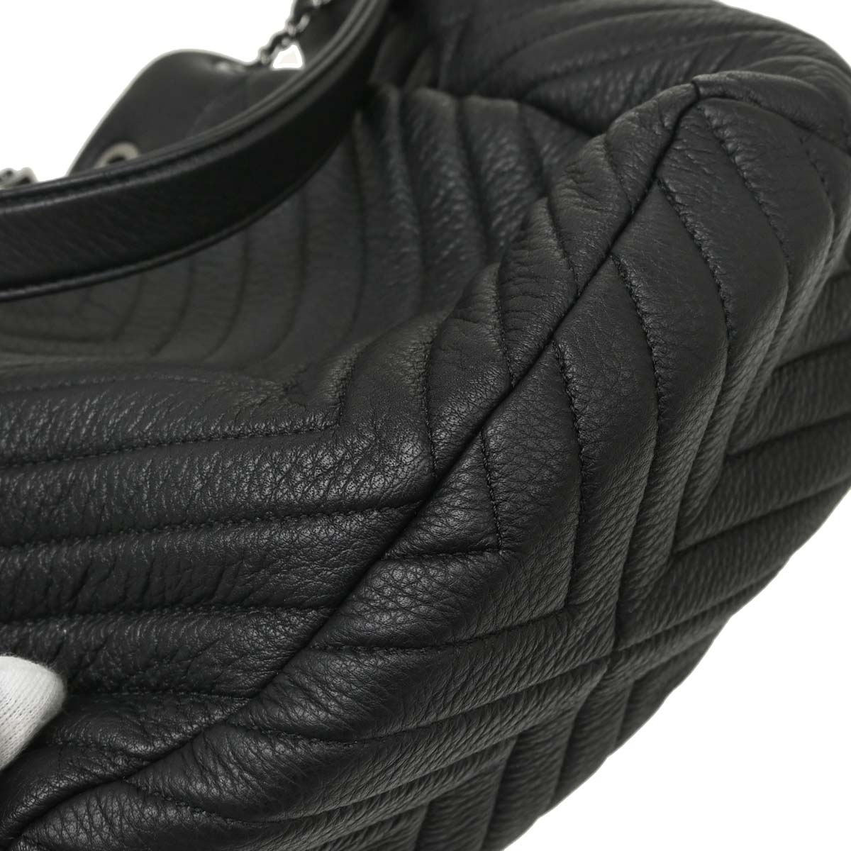 Chanel 2017 Black Deerskin Urban Spirit Chevron Drawstring Bucket Tote Handbag