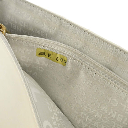Chanel 2005-2006 White Lambskin Lion East West Choco Bar Shoulder Bag