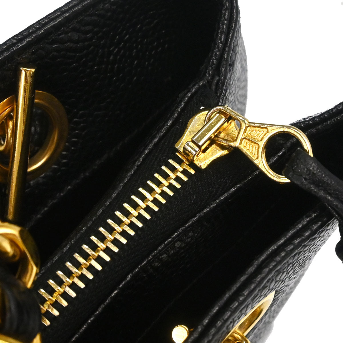 Chanel Black Caviar Skin Shoulder Bag