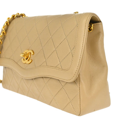 Chanel 1989-1991 Beige Lambskin Shoulder Bag
