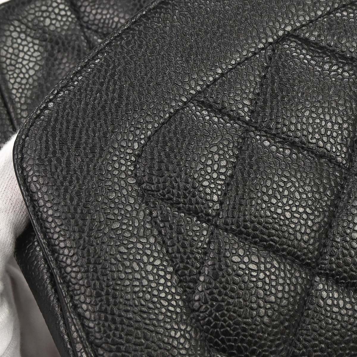 Chanel 1991-1994 Black Caviar Skin Medium Diana Shoulder Bag
