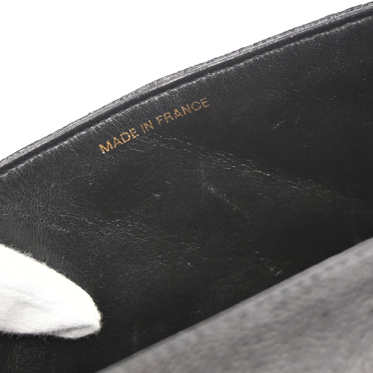Chanel 1991-1994 Black Caviar Skin Medium Diana Shoulder Bag