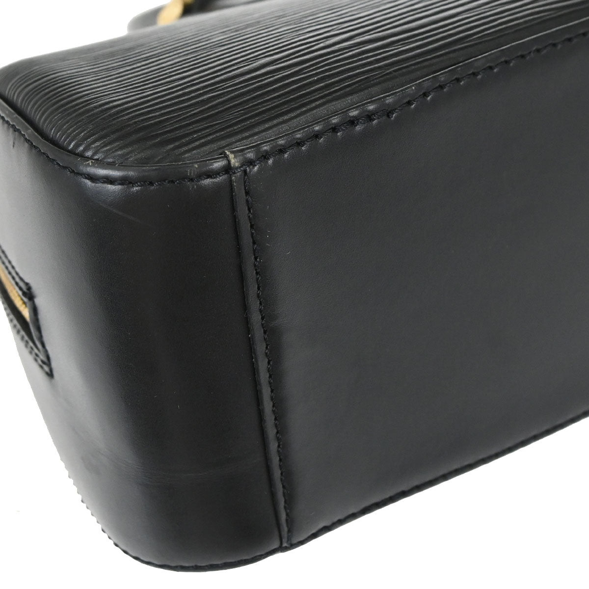 Louis Vuitton 1999 Black Epi Jasmin Handbag M52082