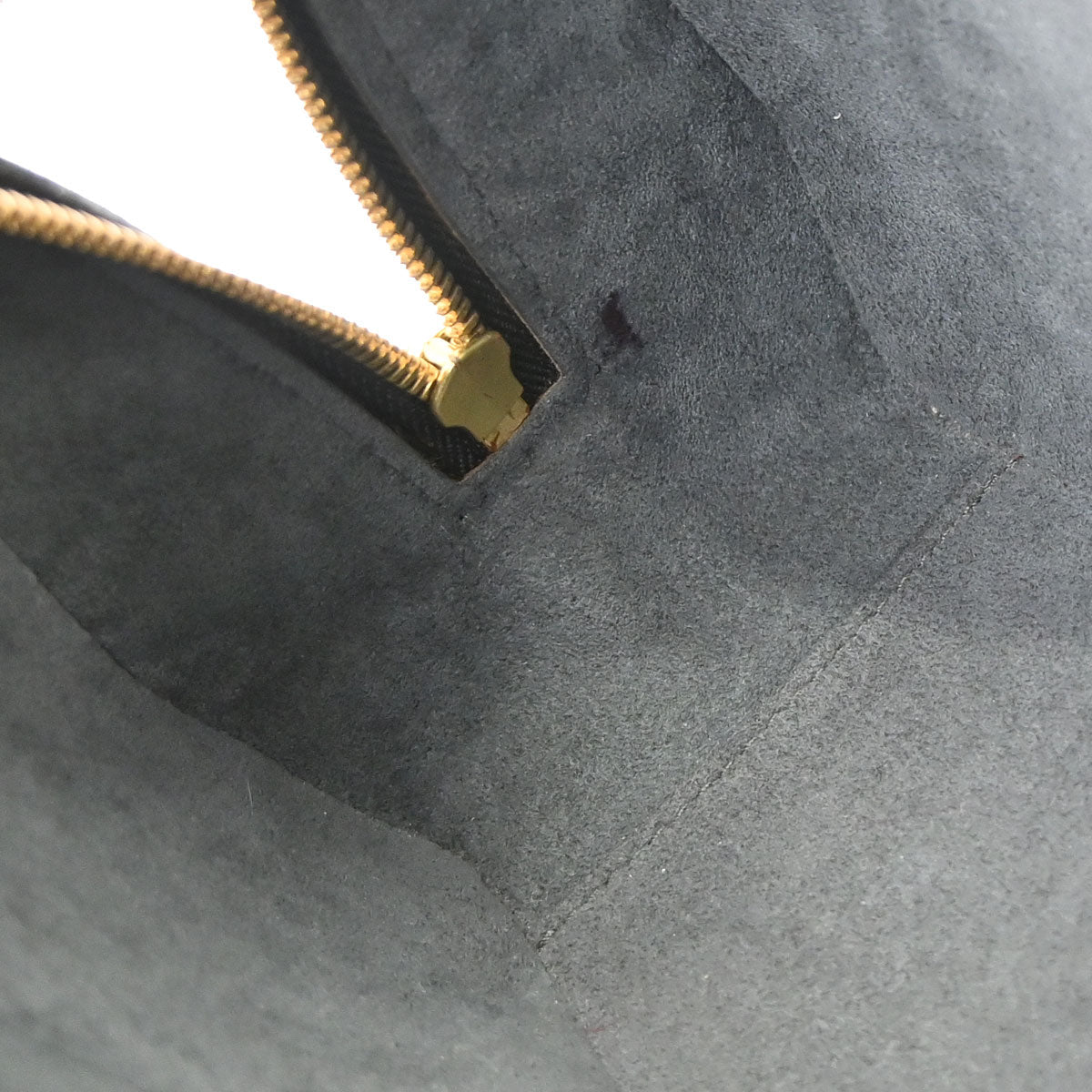 Louis Vuitton 1999 Black Epi Jasmin Handbag M52082