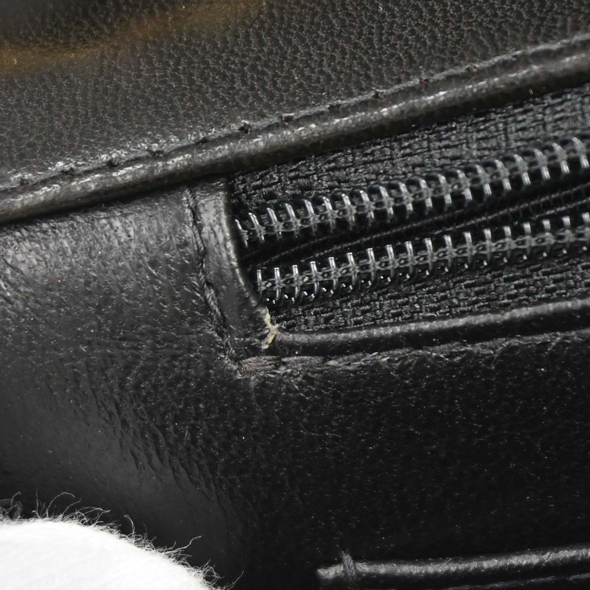 Chanel 1996-1997 Black Lambskin Small Diana Shoulder Bag