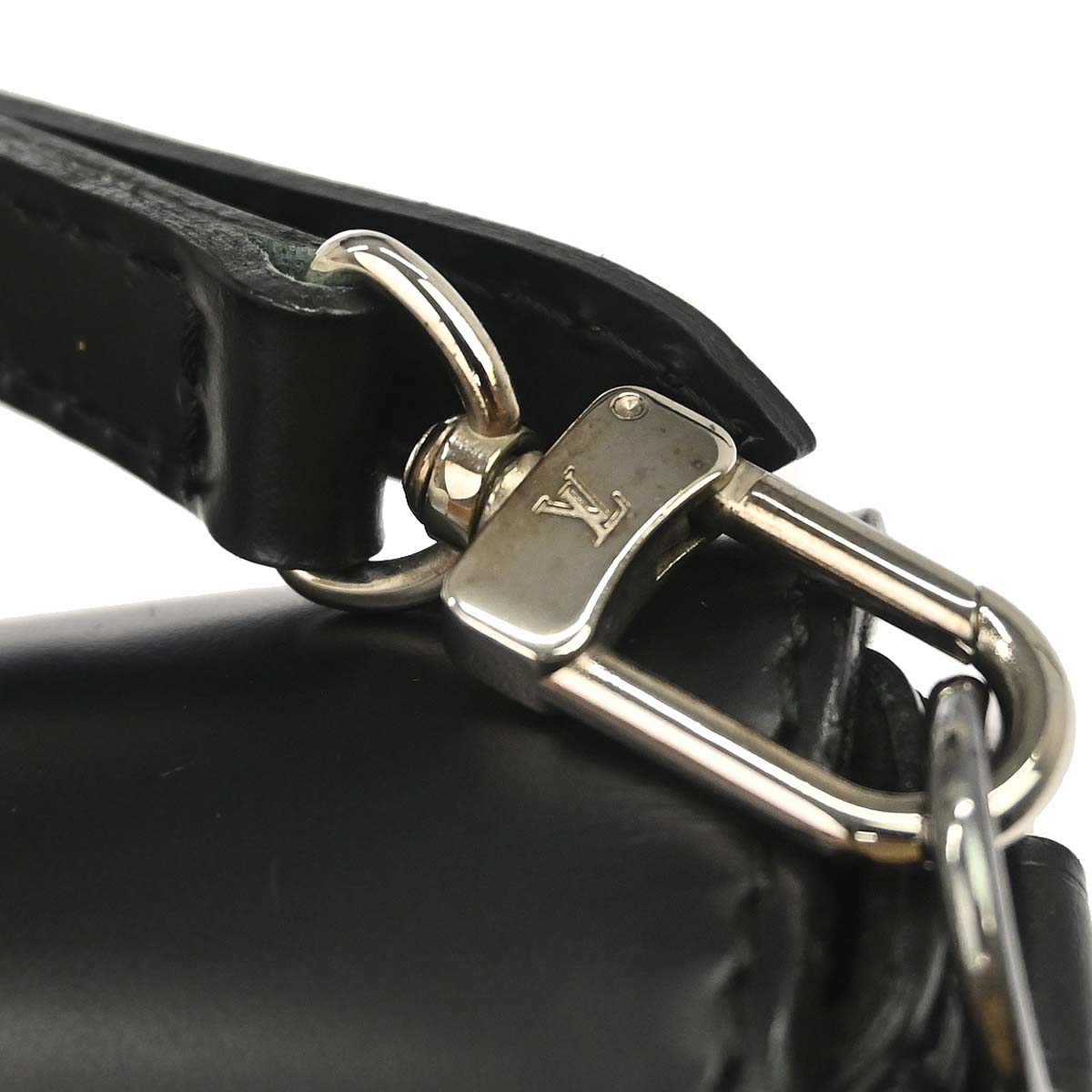 Louis Vuitton 2007 Black Epi Pochette Montaigne Handbag M59292
