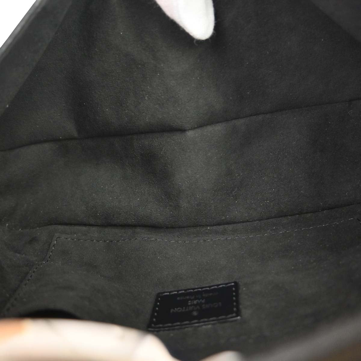 Louis Vuitton 2007 Black Epi Pochette Montaigne Handbag M59292