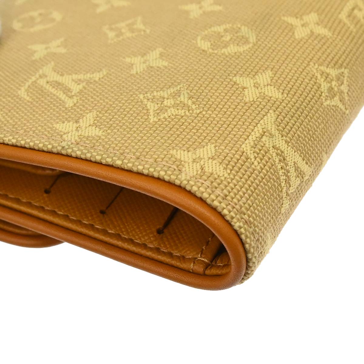 Louis Vuitton Beige Porte Tresor International Wallet M92444