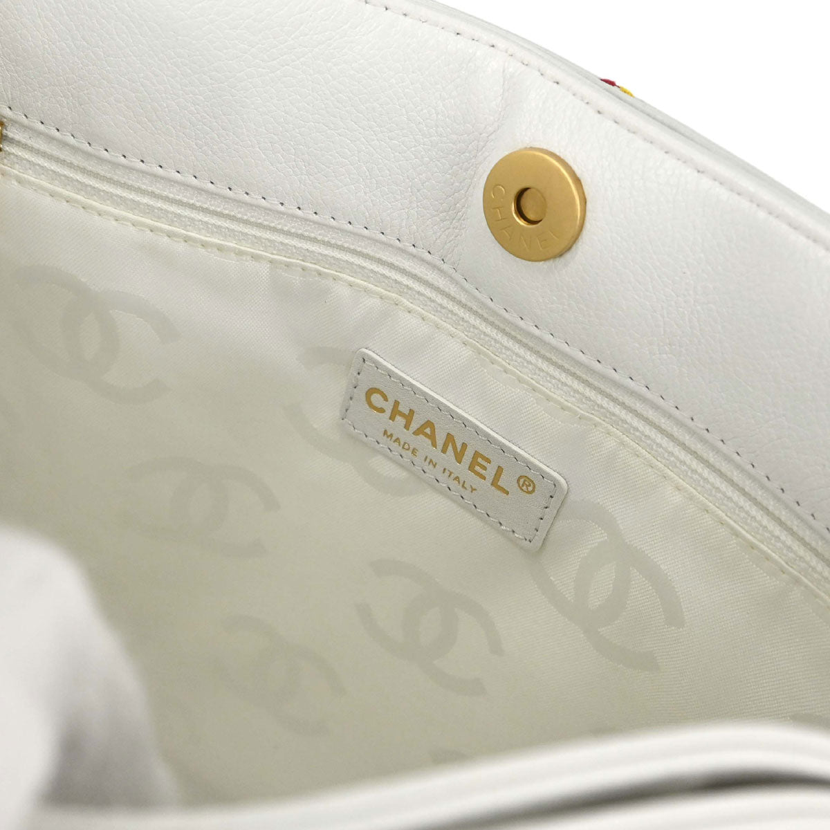 Chanel 2003-2004 White Calfskin Vivian Wild Stitch Tote Handbag