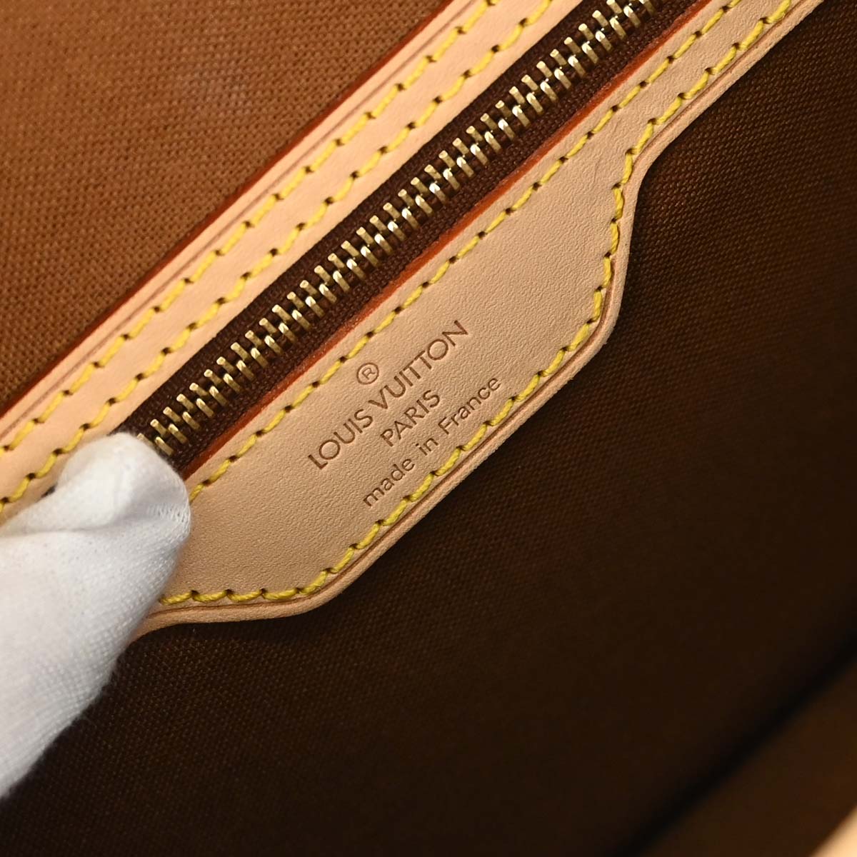 Louis Vuitton 2005 Monogram Sologne Shoulder Bag M42250