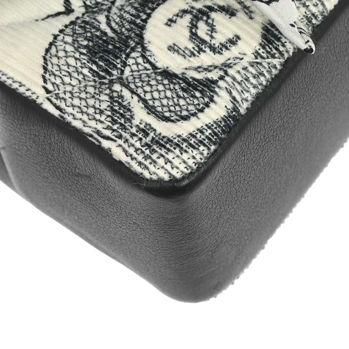 Chanel 2018-2019 Black White Silk Corduroy Chevron Shoulder Bag