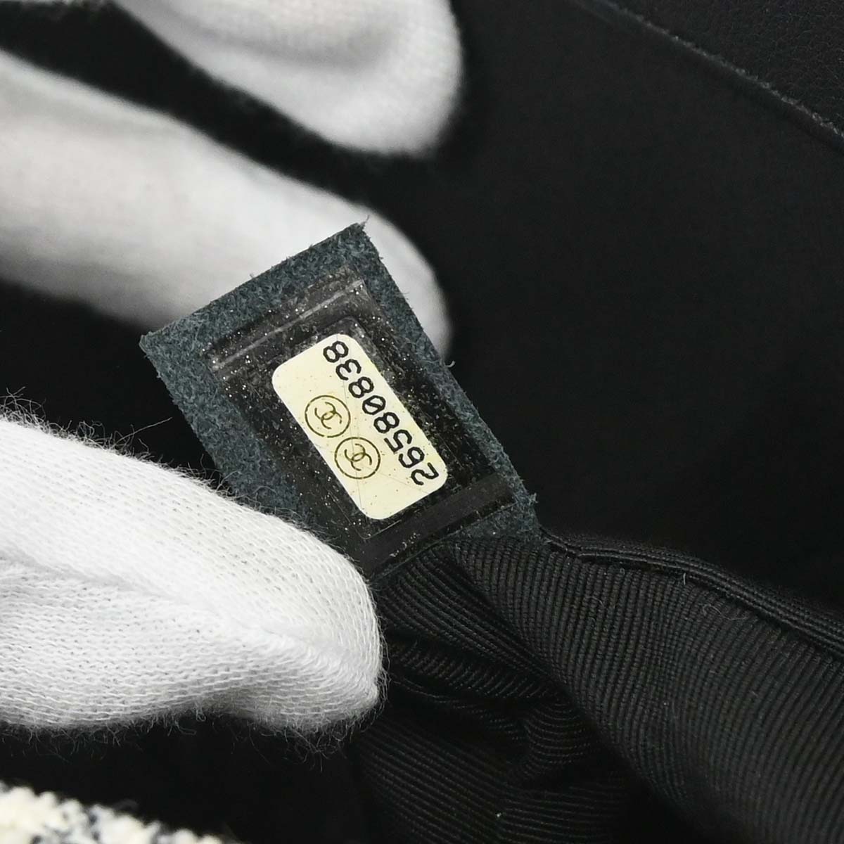 Chanel 2018-2019 Black White Silk Corduroy Chevron Shoulder Bag