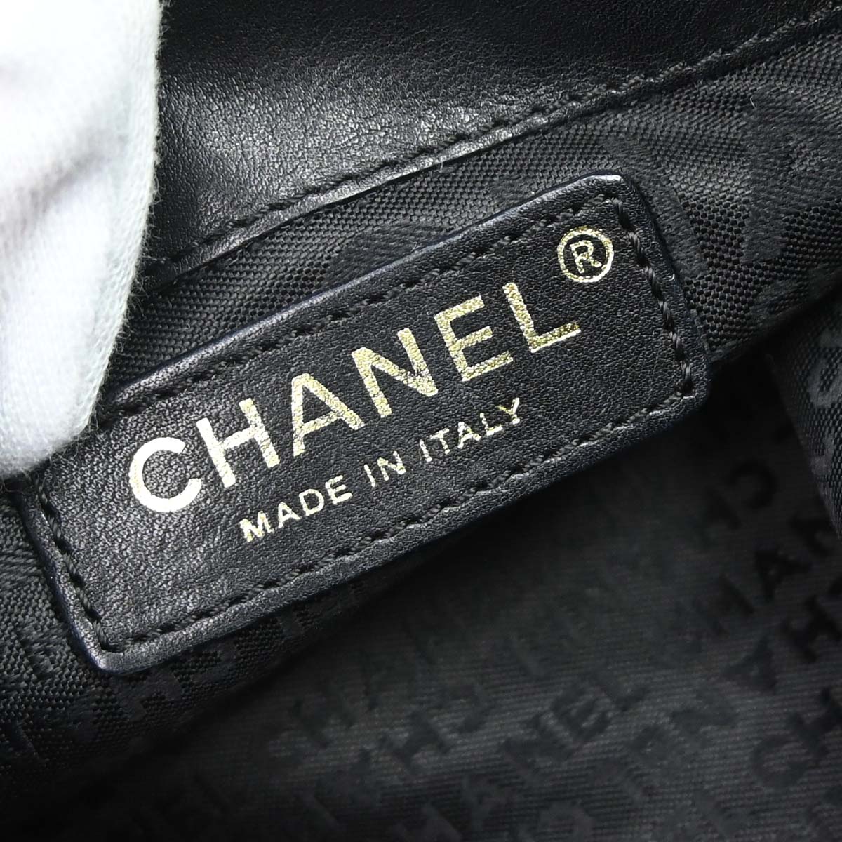 Chanel 2003-2004 Black Lambskin Tote Handbag